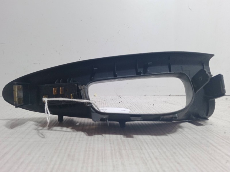 Recambio de mando elevalunas delantero derecho para audi a4 b5 avant (8d5) 1.9 tdi referencia OEM IAM   