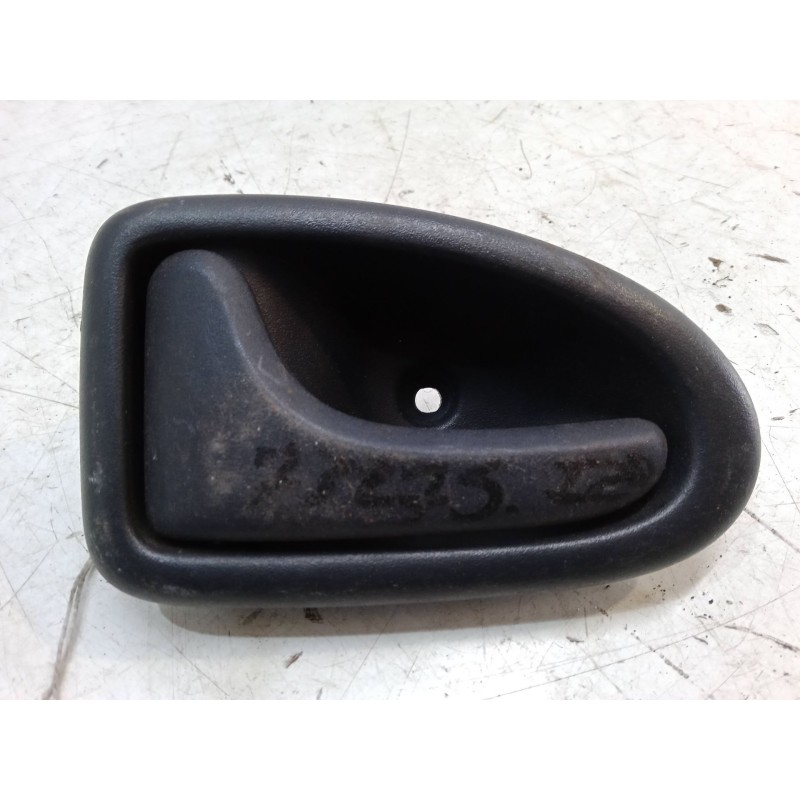 Recambio de maneta interior puerta trasera izquierda para renault clio ii (bb_, cb_) 1.2 (bb0a, bb0f, bb10, bb1k, bb28, bb2d, bb