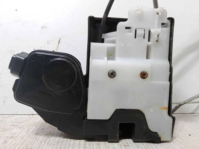 Recambio de cerradura puerta delantera derecha para kia sportage ii (je_, km_) 2.0 crdi referencia OEM IAM   