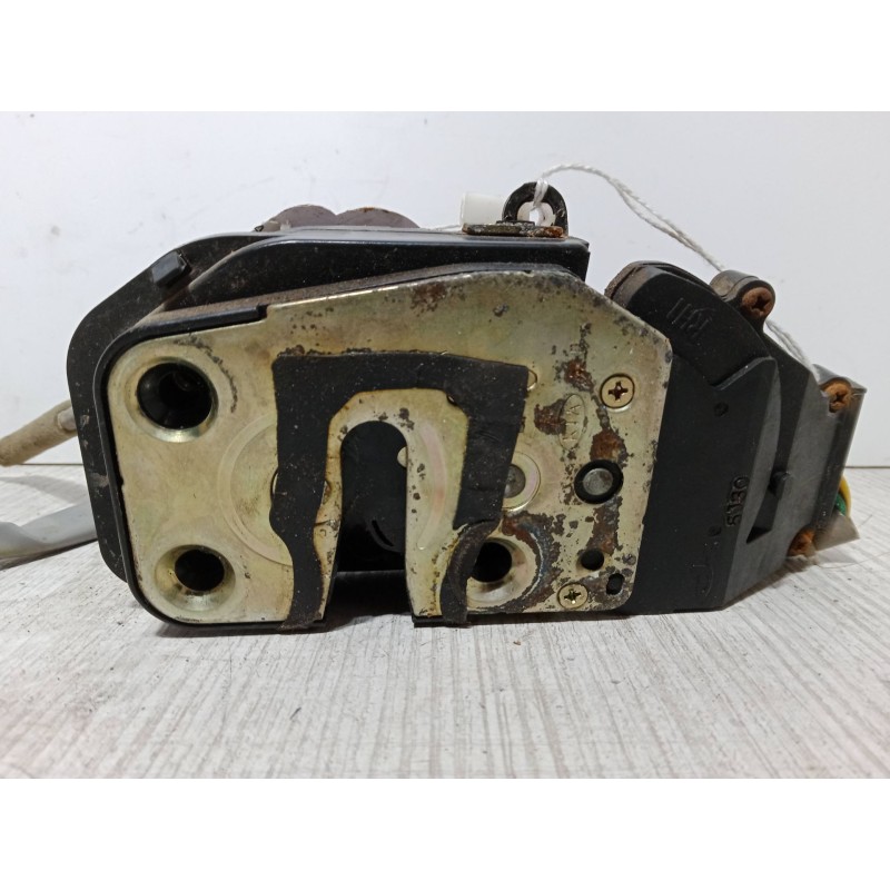 Recambio de cerradura puerta delantera derecha para kia carens ii monospace (fj) 2.0 crdi referencia OEM IAM   