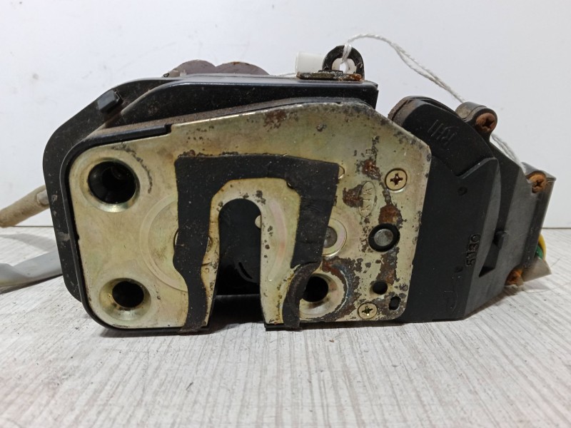 Recambio de cerradura puerta delantera derecha para kia carens ii monospace (fj) 2.0 crdi referencia OEM IAM   