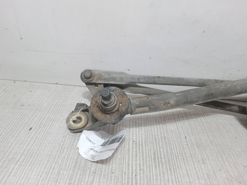 Recambio de motor limpia delantero para nissan almera ii hatchback (n16) 1.5 referencia OEM IAM 40458212V  