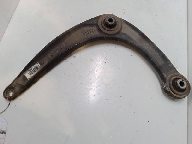 BRAZO SUSPENSION INFERIOR DELANTERO IZQUIERDO 