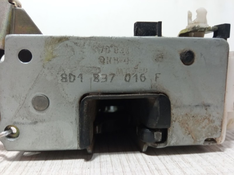 Recambio de cerradura puerta delantera derecha para audi a4 b5 (8d2) 1.8 t referencia OEM IAM 8D1837016F  