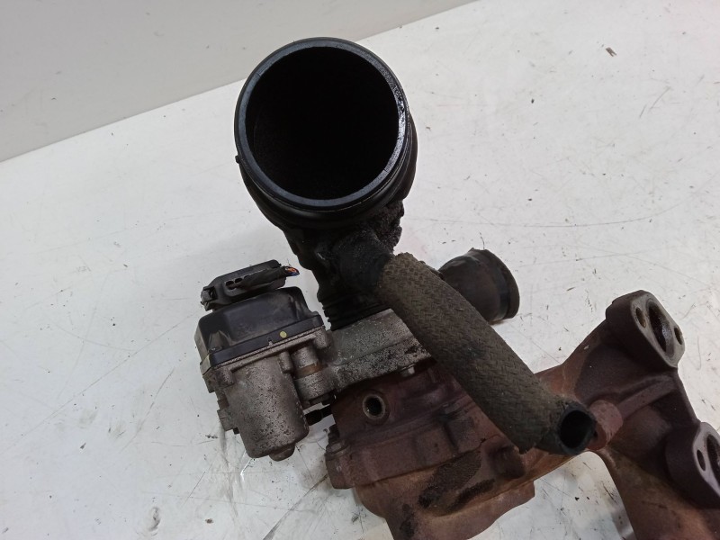Recambio de turbo para kia carens iv 1.7 crdi referencia OEM IAM   