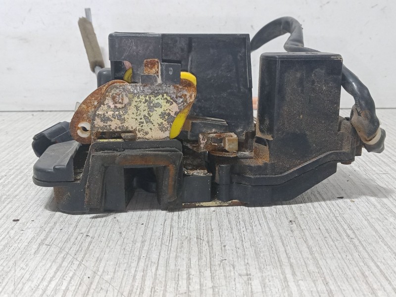 Recambio de cerradura puerta delantera izquierda para kia carens ii monospace (fj) 2.0 crdi referencia OEM IAM   