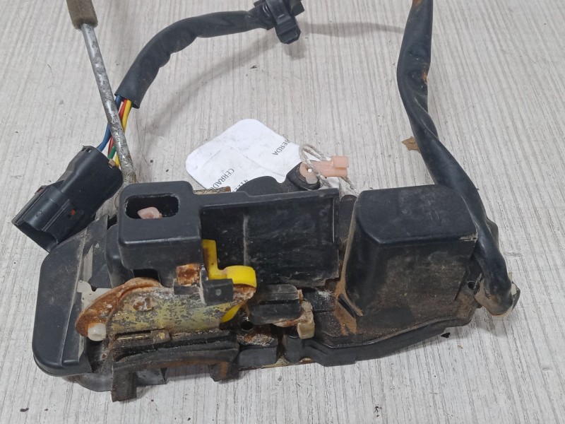 Recambio de cerradura puerta delantera izquierda para kia carens ii monospace (fj) 2.0 crdi referencia OEM IAM   