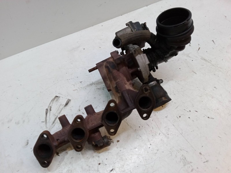 Recambio de turbo para kia carens iv 1.7 crdi referencia OEM IAM   