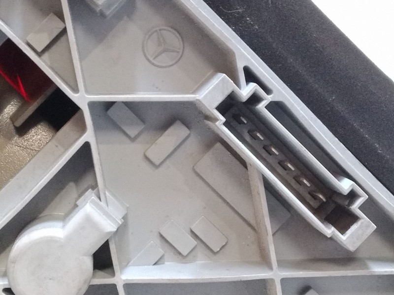 Recambio de piloto trasero derecho para mercedes-benz clase c (w203) c 220 cdi (203.006) referencia OEM IAM 2038200264R  