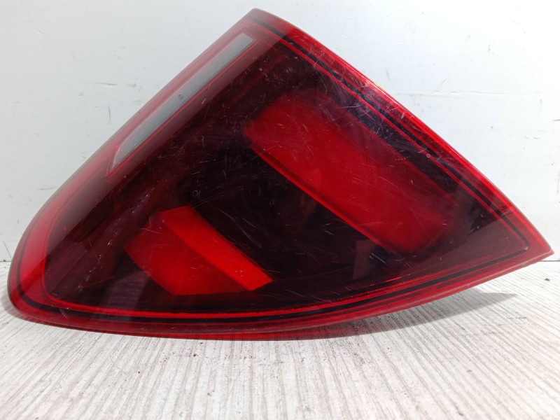 Recambio de piloto trasero porton izquierdo para peugeot 2008 i (cu_) 1.6 bluehdi 100 referencia OEM IAM 9814758480  