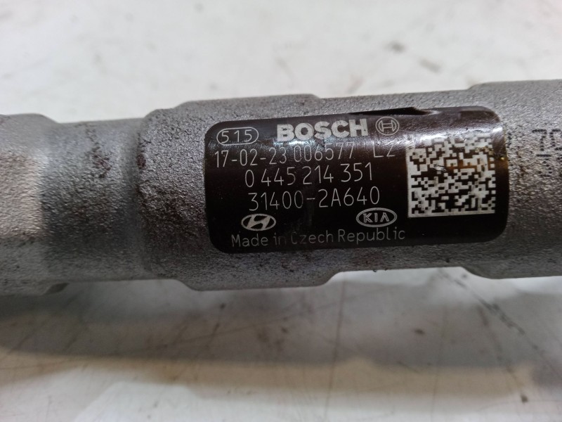 Recambio de rampa inyectora para kia carens iv 1.7 crdi referencia OEM IAM 314002A640  0445214351