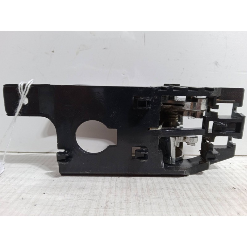 Recambio de maneta interior puerta delantera derecha para kia sportage ii (je_, km_) 2.0 crdi referencia OEM IAM 82616-IF000  