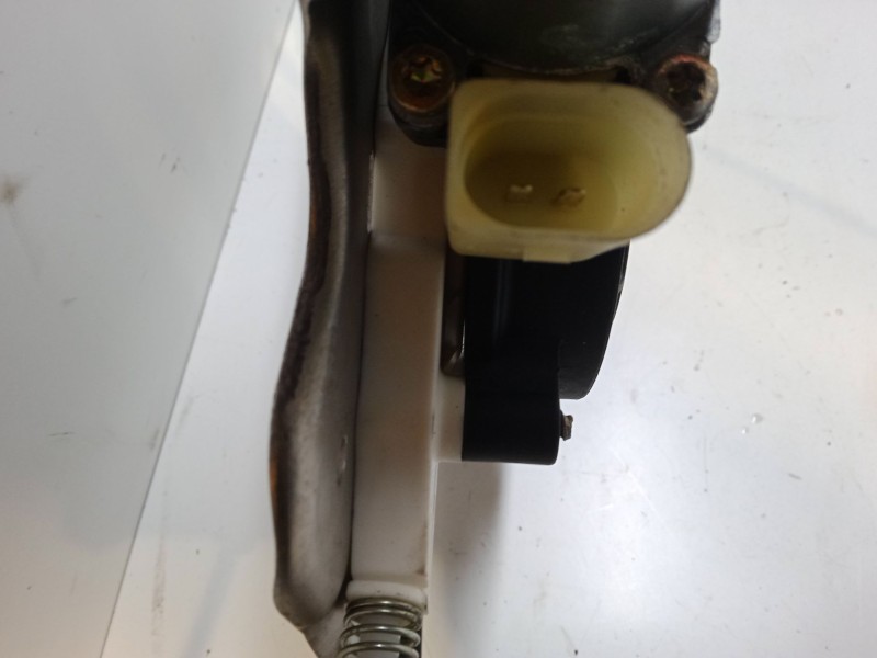 Recambio de elevalunas electrico delantero derecho para land rover range rover i 4.3 vogue lse 4x4 referencia OEM IAM   