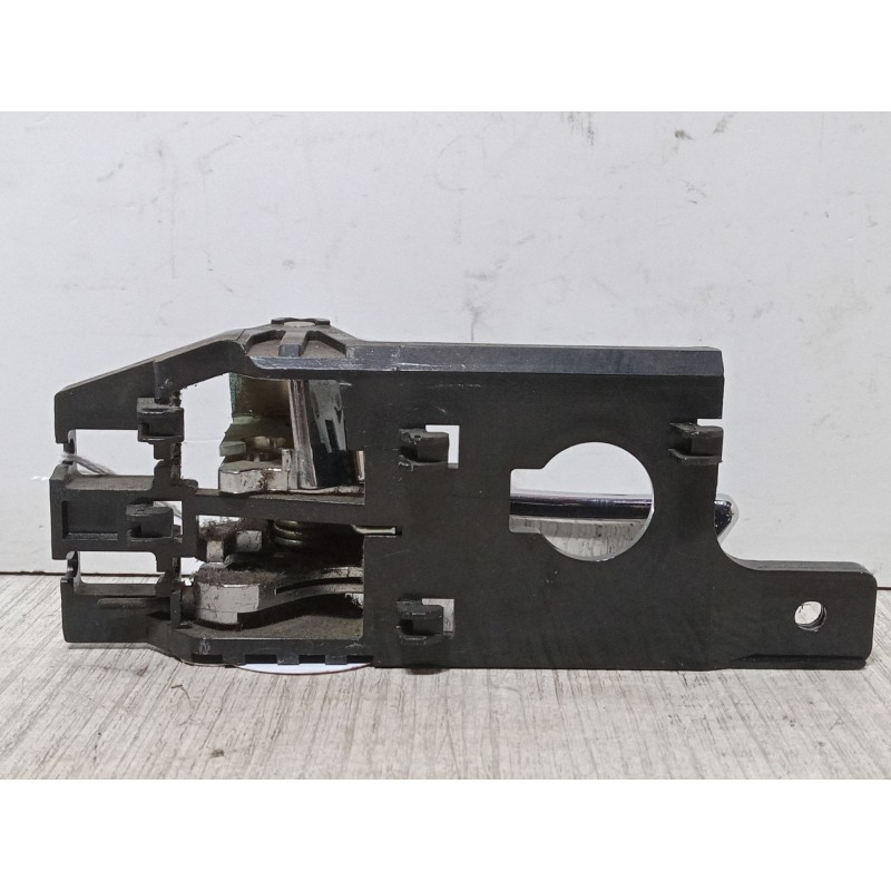 Recambio de maneta interior puerta trasera derecha para kia sportage ii (je_, km_) 2.0 crdi referencia OEM IAM   