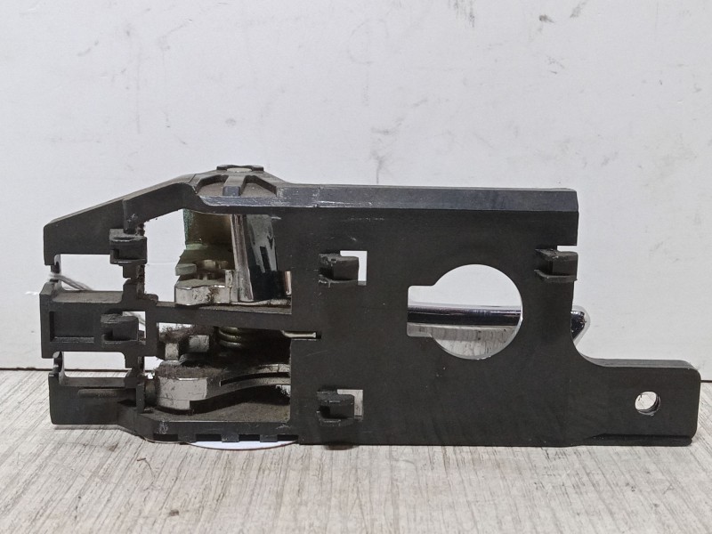 Recambio de maneta interior puerta trasera derecha para kia sportage ii (je_, km_) 2.0 crdi referencia OEM IAM   