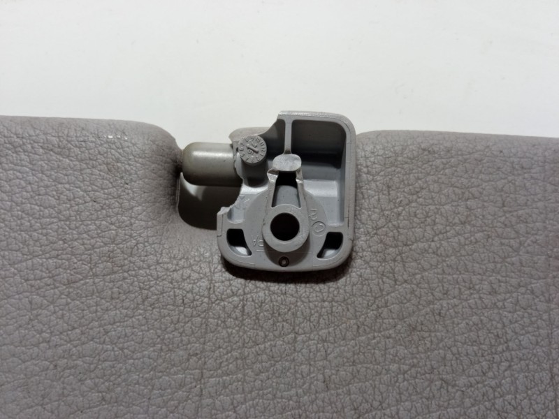 Recambio de parasol derecho para nissan micra ii (k11) 1.0 i 16v referencia OEM IAM    Recambio de parasol derecho para nissan micra ii (k11) 1.0 i 16v referencia OEM IAM