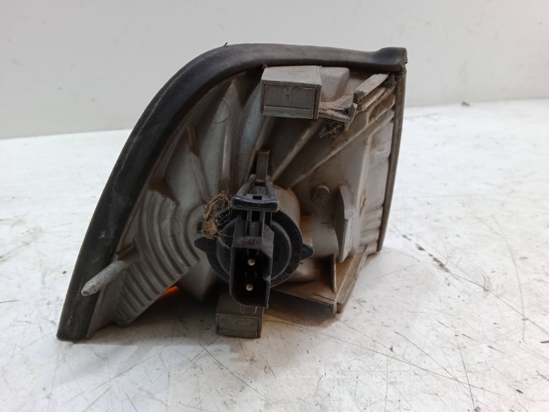 Recambio de intermitente delantero izquierdo para bmw 3 compact (e36) 316 i referencia OEM IAM   