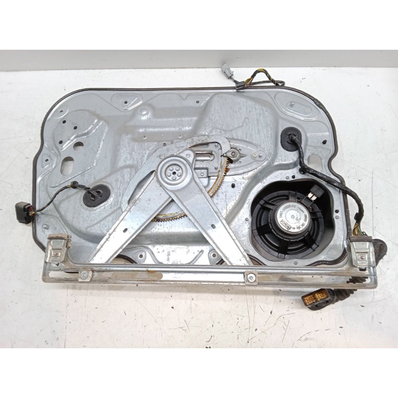 Recambio de elevalunas electrico delantero derecho para ford focus ii (da_, hcp, dp) 1.6 referencia OEM IAM 4M51A045H16A  