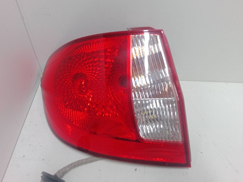 Recambio de piloto trasero izquierdo para hyundai getz (tb) 1.1 referencia OEM IAM   