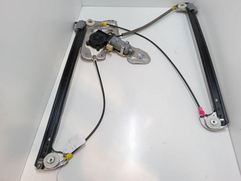 Recambio de elevalunas electrico delantero izquierdo para land rover range rover i 4.3 vogue lse 4x4 referencia OEM IAM    Recambio de elevalunas electrico delantero izquierdo para land rover range rover i 4.3 vogue lse 4x4 referencia OEM IAM