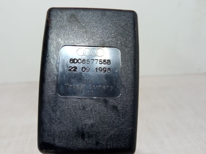 Recambio de anclaje cinturon delantero izquierdo para audi a4 b5 (8d2) 1.8 t referencia OEM IAM 8D0857755B   Recambio de anclaje cinturon delantero izquierdo para audi a4 b5 (8d2) 1.8 t referencia OEM IAM 8D0857755B
