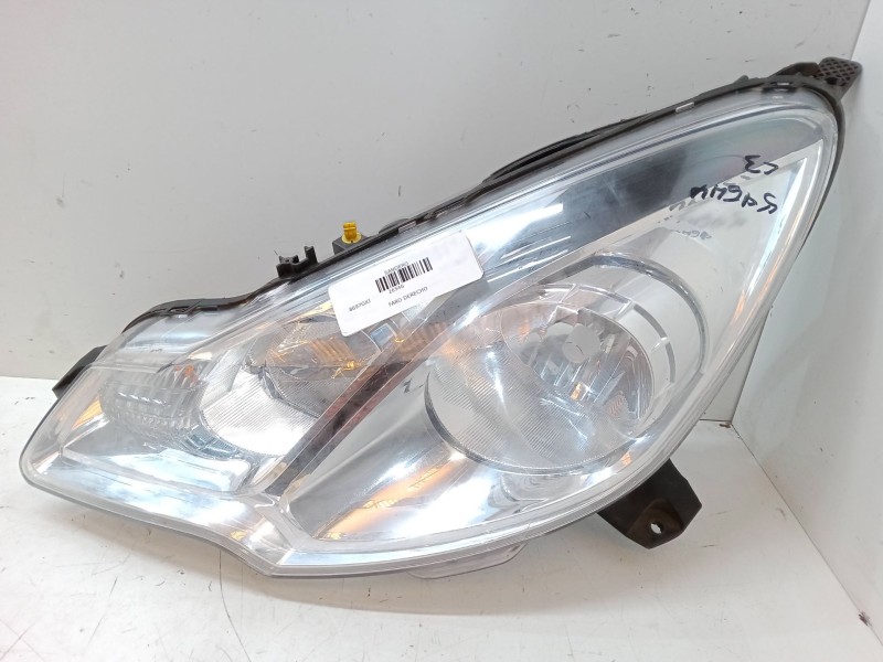 Recambio de faro derecho para dacia sandero 1.2 16v referencia OEM IAM   