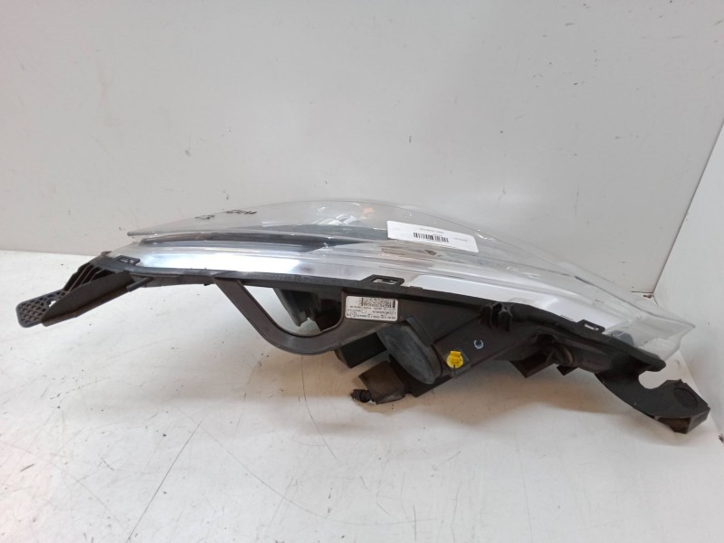 Recambio de faro derecho para dacia sandero 1.2 16v referencia OEM IAM    Recambio de faro derecho para dacia sandero 1.2 16v referencia OEM IAM