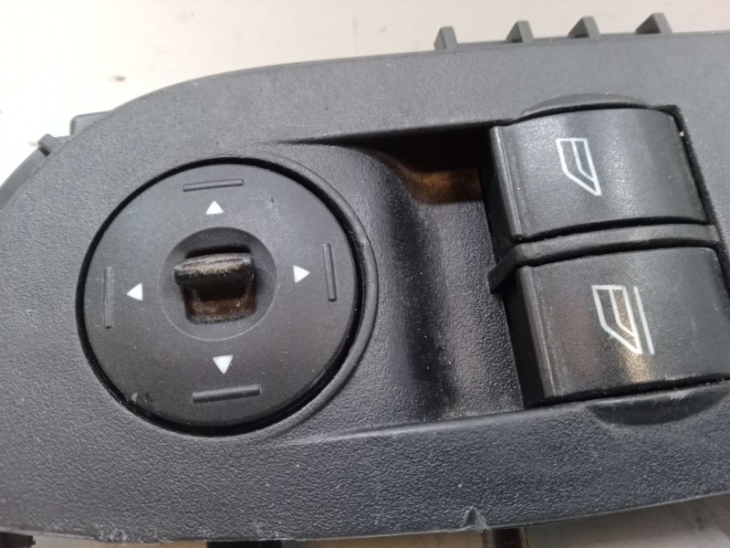 Recambio de mando elevalunas delantero izquierdo para ford focus ii (da_, hcp, dp) 1.6 referencia OEM IAM    Recambio de mando elevalunas delantero izquierdo para ford focus ii (da_, hcp, dp) 1.6 referencia OEM IAM