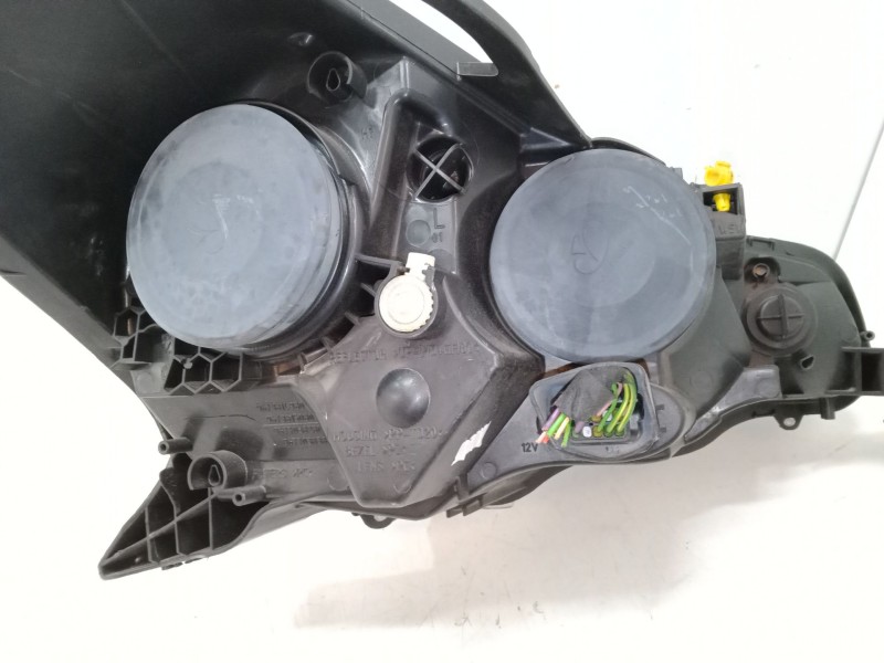 Recambio de faro derecho para dacia sandero 1.2 16v referencia OEM IAM   