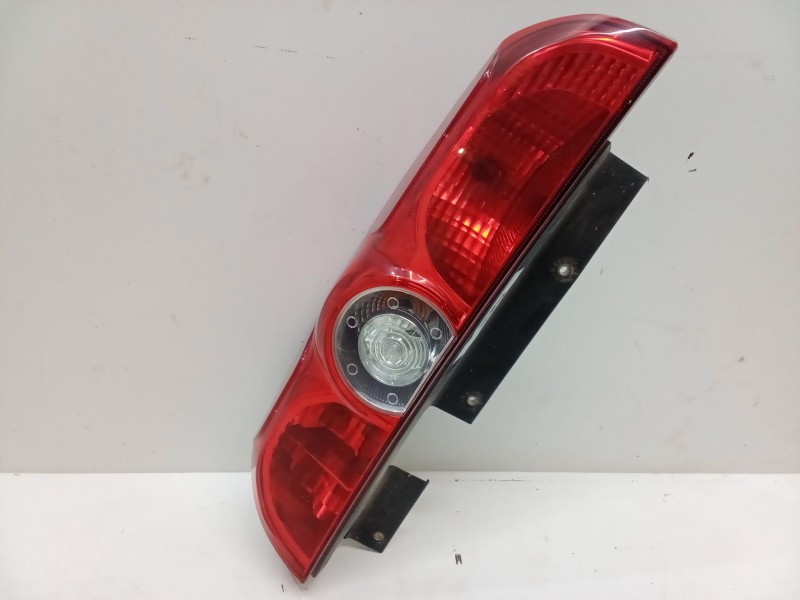 Recambio de piloto trasero izquierdo para fiat doblo cargo (263_) 1.3 d multijet referencia OEM IAM 00518106740  02038099900010