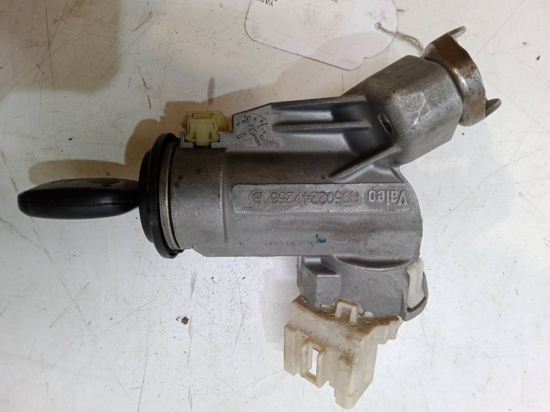 Recambio de clausor para toyota yaris (_p9_) 1.4 d-4d (nlp90_) referencia OEM IAM N0502241/256B  