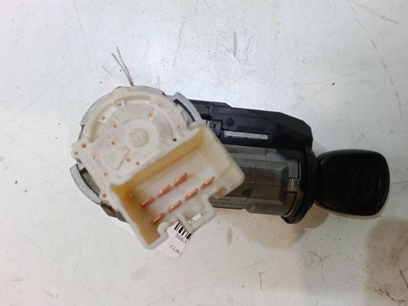 Recambio de clausor para toyota yaris (_p9_) 1.4 d-4d (nlp90_) referencia OEM IAM N0502241/256B  