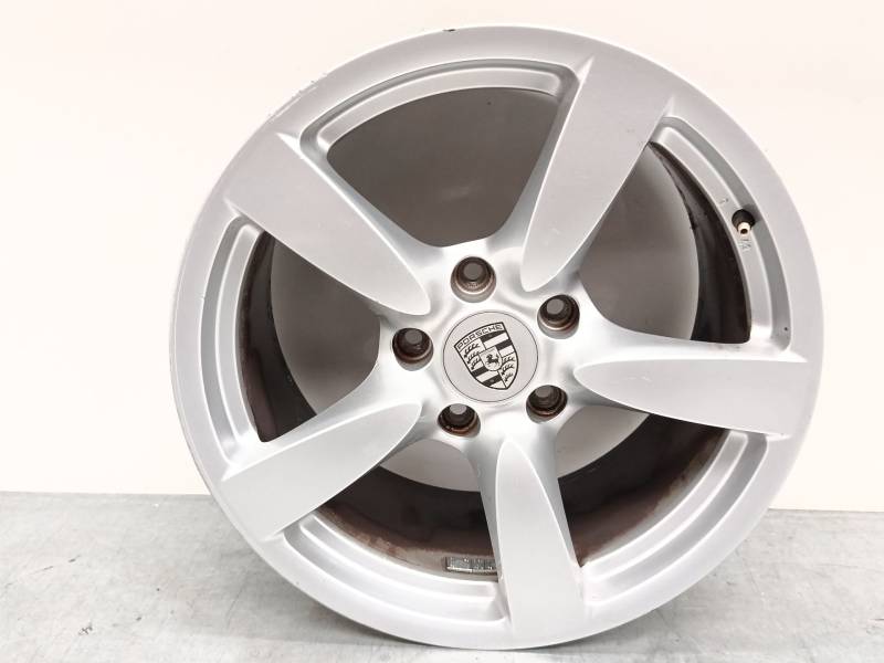 LLANTA ALUMINIO 18'' 9JX18H2 ET43 