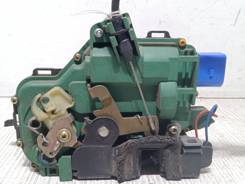 Recambio de cerradura puerta delantera izquierda para volkswagen polo (9n_, 9a_) 1.4 tdi referencia OEM IAM   