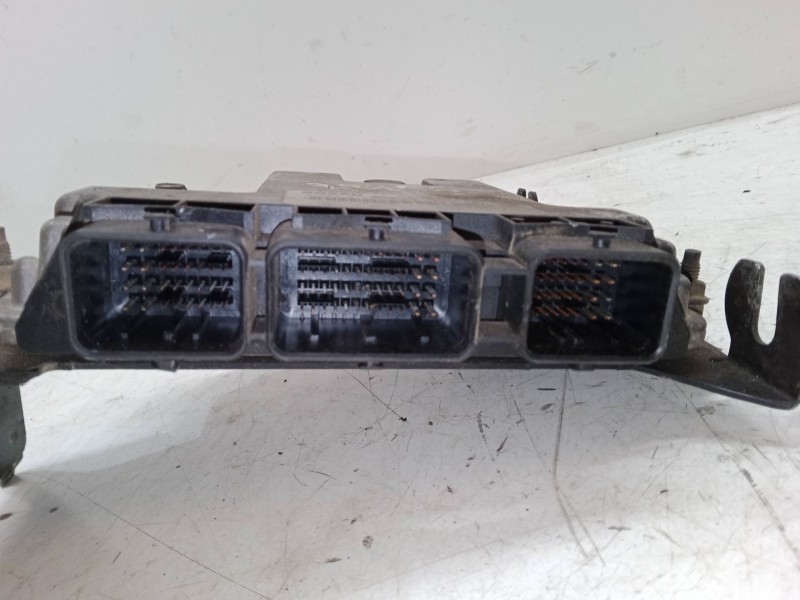 Recambio de centralita motor uce para renault megane ii sedán (lm0/1_) 1.9 dci (lm0g, lm1g, lm2c) referencia OEM IAM 0281011549 