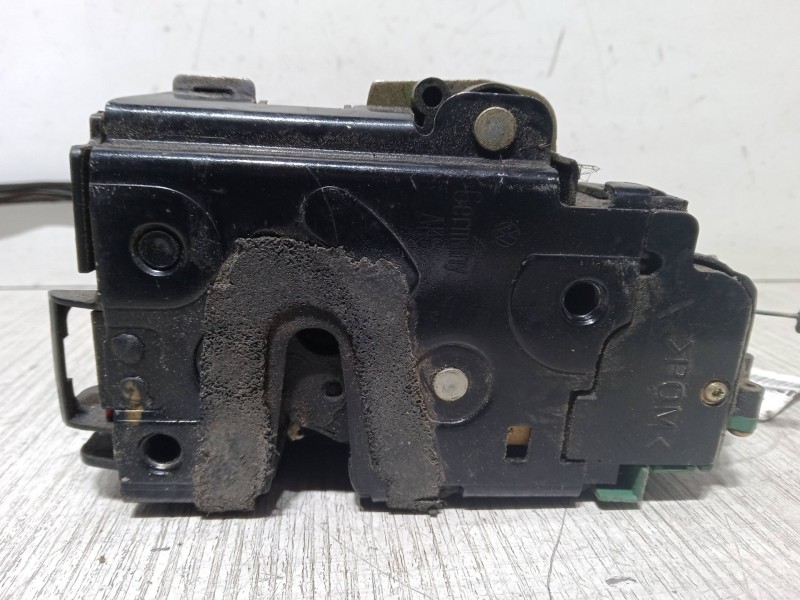 Recambio de cerradura puerta delantera izquierda para volkswagen polo (9n_, 9a_) 1.4 tdi referencia OEM IAM   