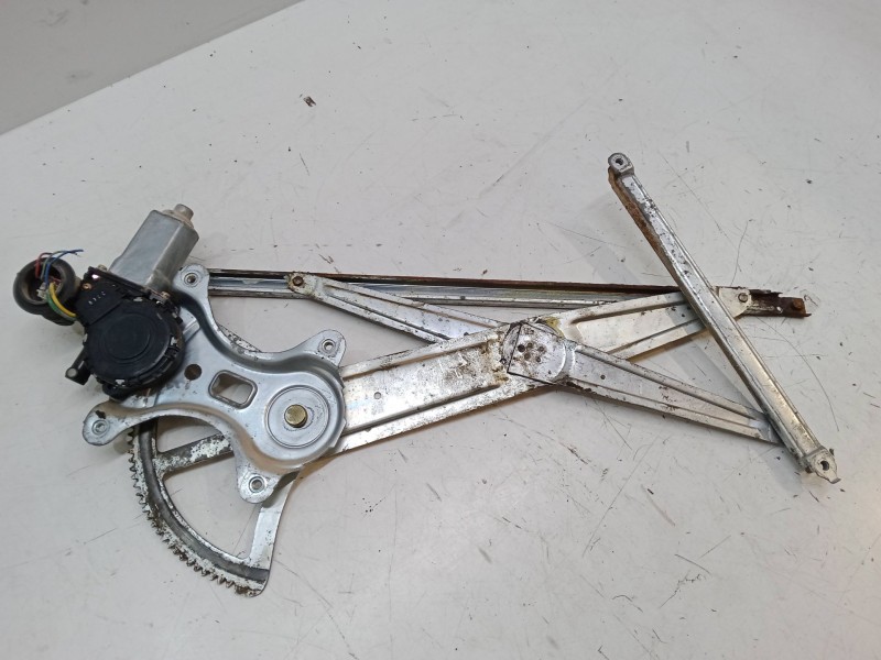 Recambio de elevalunas electrico delantero derecho para toyota corolla verso (_e12_) 1.6 vvt-i (zze121_) referencia OEM IAM    Recambio de elevalunas electrico delantero derecho para toyota corolla verso (_e12_) 1.6 vvt-i (zze121_) referencia OEM IAM
