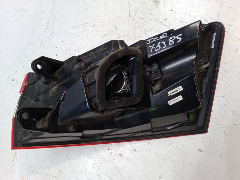 Recambio de piloto trasero izquierdo para skoda superb iii station wagon (3v5) 2.0 tdi referencia OEM IAM   