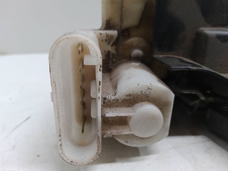 Recambio de cerradura puerta delantera derecha para alfa romeo 147 (937_) 1.9 jtd (937.axd1a, 937.bxd1a) referencia OEM IAM   