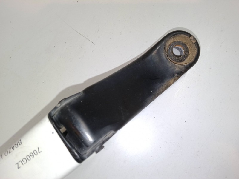 Recambio de brazo limpia delantero derecho para seat altea (5p1) 1.9 tdi referencia OEM IAM    Recambio de brazo limpia delantero derecho para seat altea (5p1) 1.9 tdi referencia OEM IAM