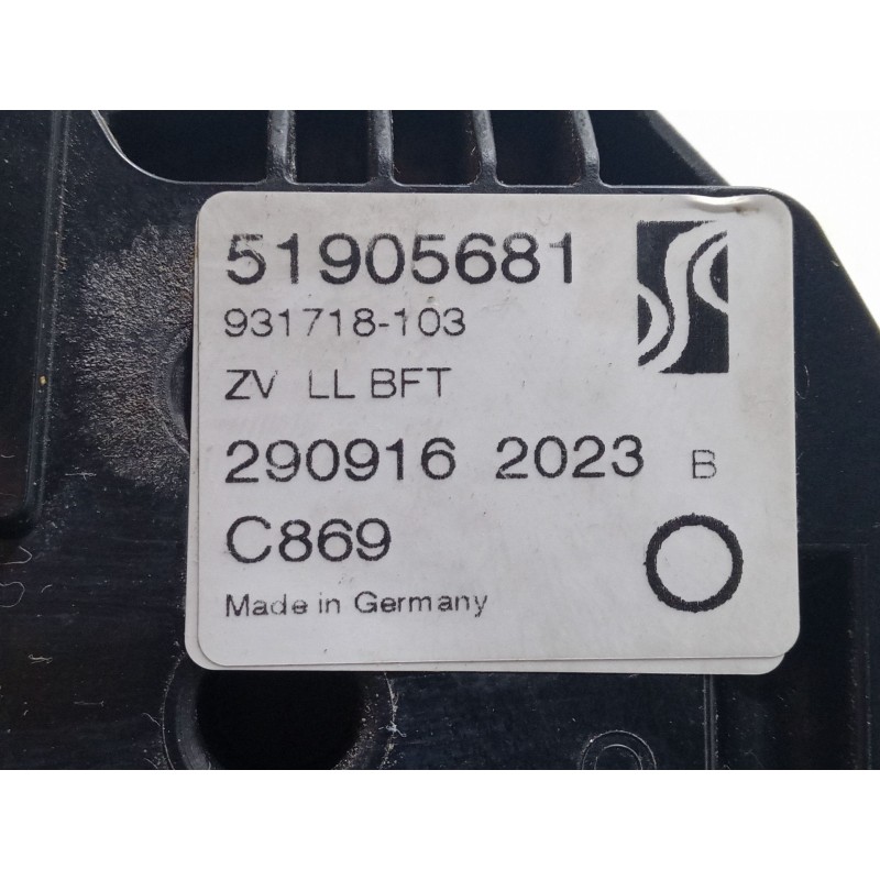 Recambio de cerradura puerta delantera derecha para fiat punto (199_) 1.2 (199axz1a, 199bxz1a) referencia OEM IAM 51905681.29091