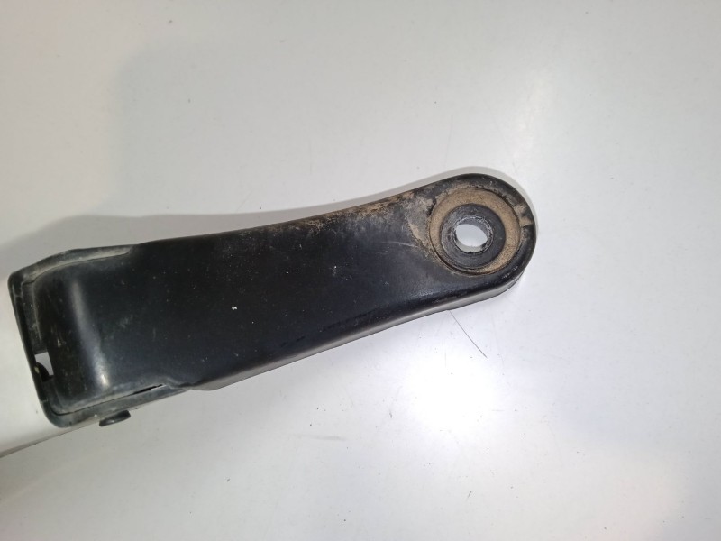 Recambio de brazo limpia delantero izquierdo para seat altea (5p1) 1.9 tdi referencia OEM IAM    Recambio de brazo limpia delantero izquierdo para seat altea (5p1) 1.9 tdi referencia OEM IAM