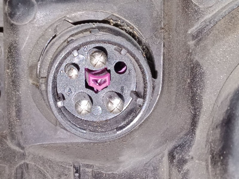 Recambio de faro derecho para audi a4 b5 (8d2) 1.8 t referencia OEM IAM   