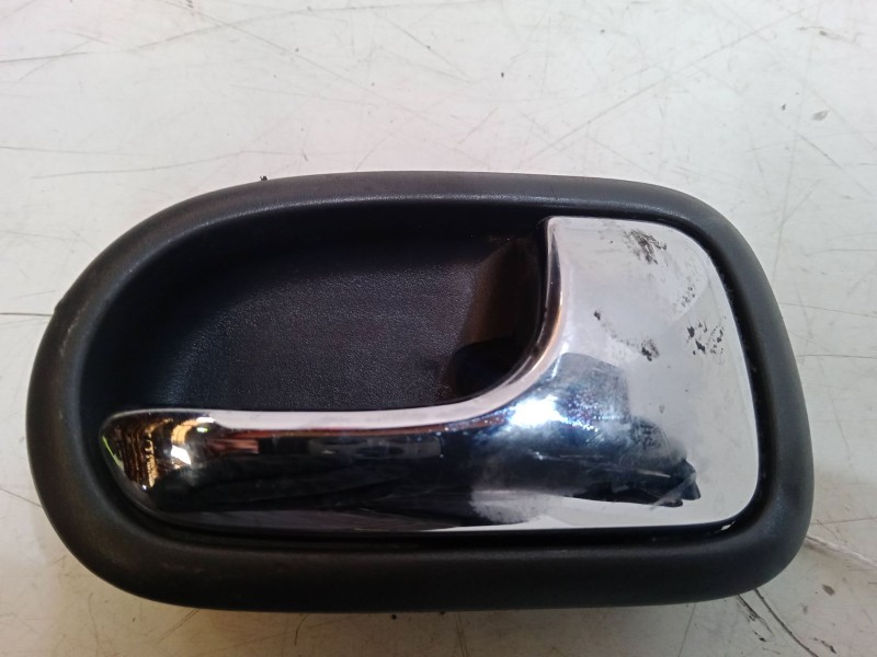 Recambio de maneta interior puerta trasera derecha para ford ranger (er, eq, r_) 2.5 td 4x4 referencia OEM IAM    Recambio de maneta interior puerta trasera derecha para ford ranger (er, eq, r_) 2.5 td 4x4 referencia OEM IAM