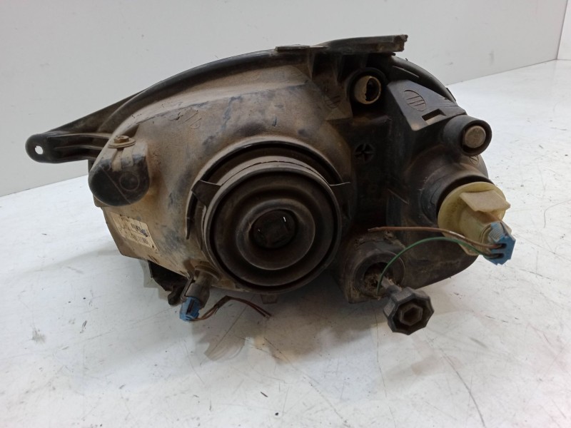 Recambio de faro derecho para opel corsa b (s93) 1.2 i (f08, f68, m68) referencia OEM IAM   