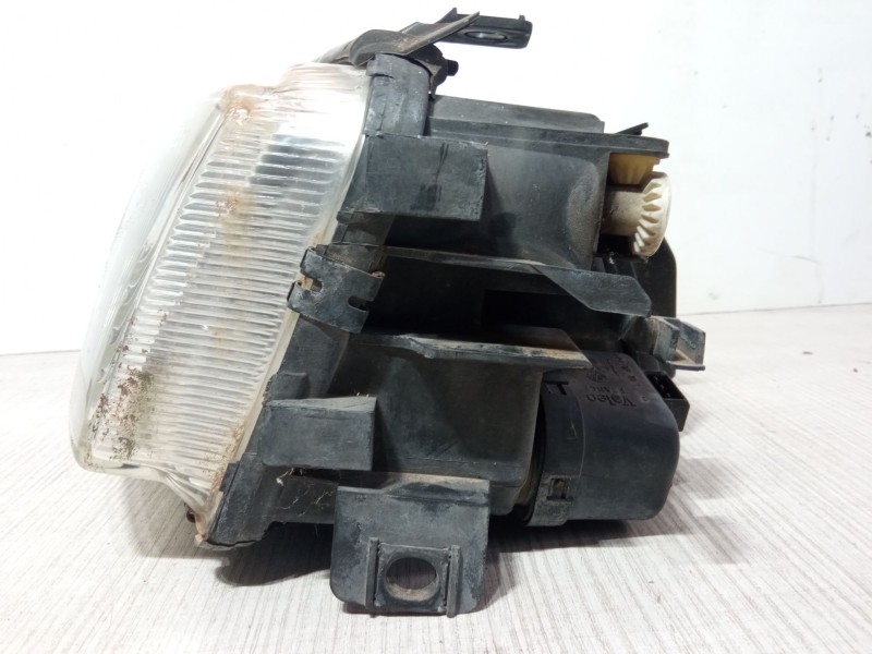 Recambio de faro izquierdo para audi a4 b5 (8d2) 1.8 t referencia OEM IAM 8D0941003A 185 2805 000 