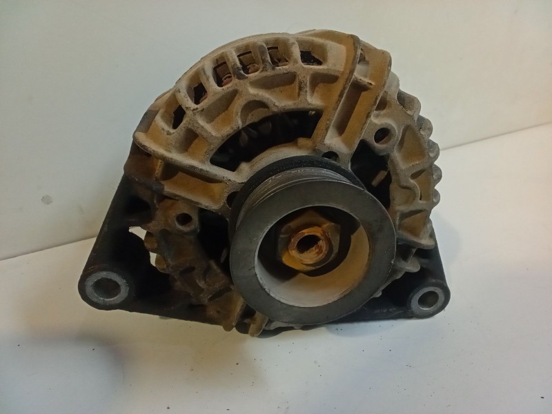 Recambio de alternador para opel corsa c (x01) 1.0 (f08, f68) referencia OEM IAM 0124415023  24437120