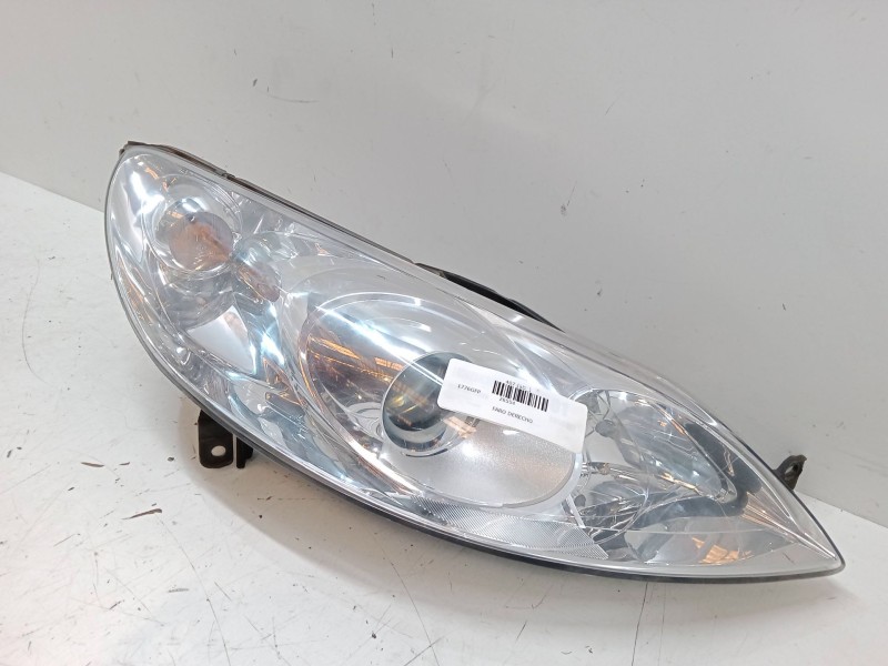 Recambio de faro derecho para peugeot 407 (6d_) 2.0 hdi 135 (6drhrh, 6drhre, 6drhrg, 6drhrj) referencia OEM IAM   