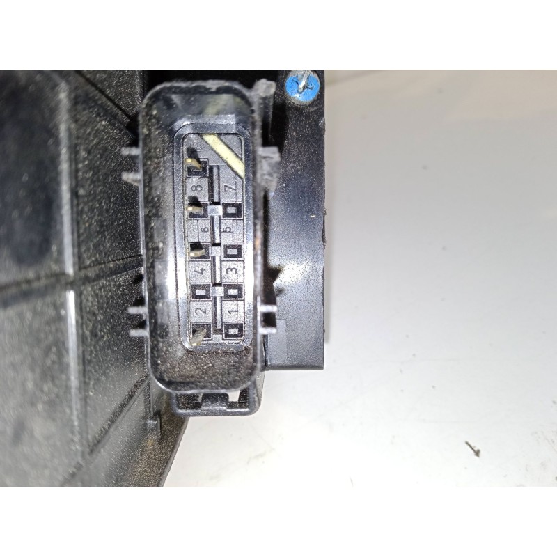 Recambio de cerradura puerta delantera derecha para ford fiesta v (jh_, jd_) 1.6 tdci referencia OEM IAM    Recambio de cerradura puerta delantera derecha para ford fiesta v (jh_, jd_) 1.6 tdci referencia OEM IAM