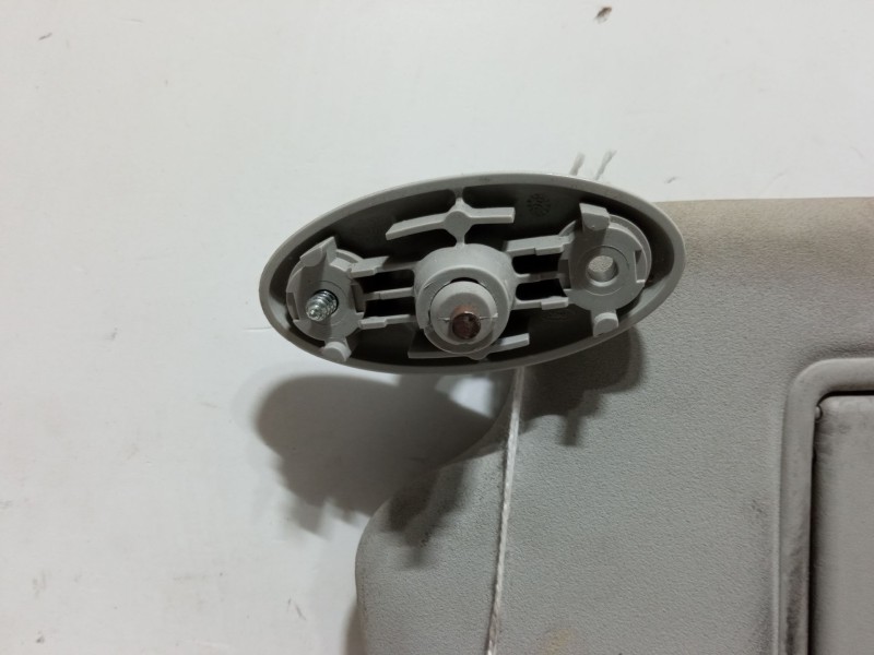 Recambio de parasol izquierdo para ford focus ii (da_, hcp, dp) 1.8 tdci referencia OEM IAM    Recambio de parasol izquierdo para ford focus ii (da_, hcp, dp) 1.8 tdci referencia OEM IAM